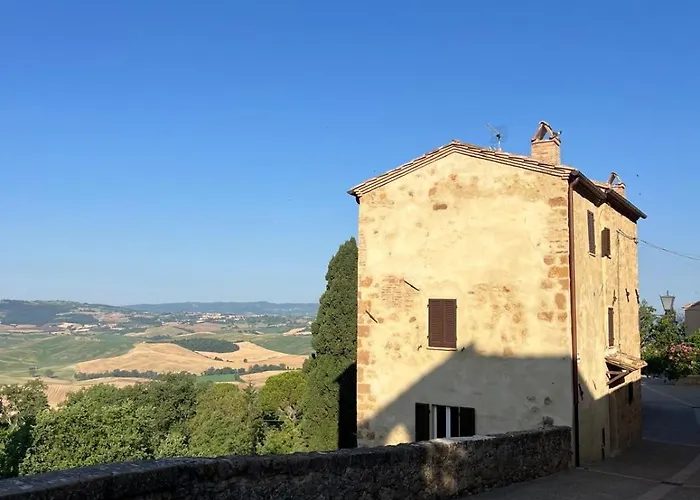 Private Residence on Pienza Walls